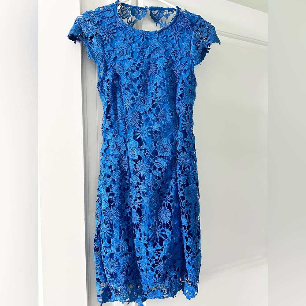 Lulu’s Romance paramour royal blue lace backless bodycon dress. size XS